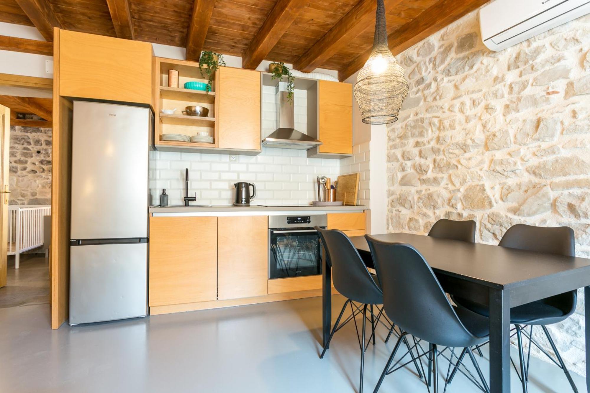 By The Sea Kastel Stari, - 21199 Apartment