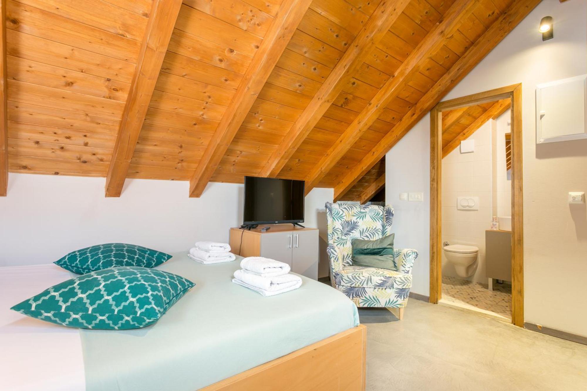 Apartment By The Sea Kastel Stari, - 21199
